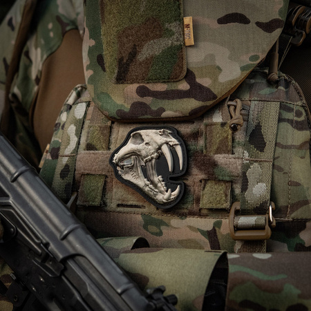 NASZYWKA EMBLEMAT M-TAC NA RZEP Old Tiger Full Color Ivory